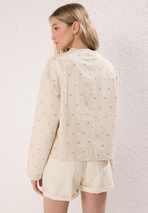 Trendyol - Sustainable Heart Embroidered Denim Jacket - Ecru