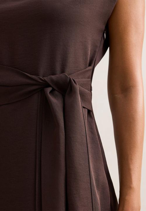 Forever New - Peony tie front mini dress in dark chocolate