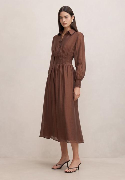 Forever New - Elissa shirred waist midi dress in shaved chocolate