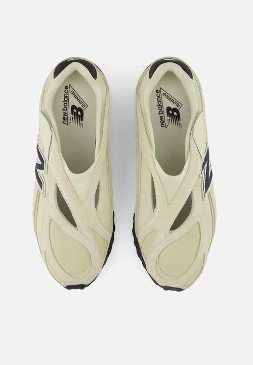 New Balance  - 204V - light brown