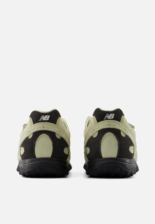 New Balance  - 204V - light brown