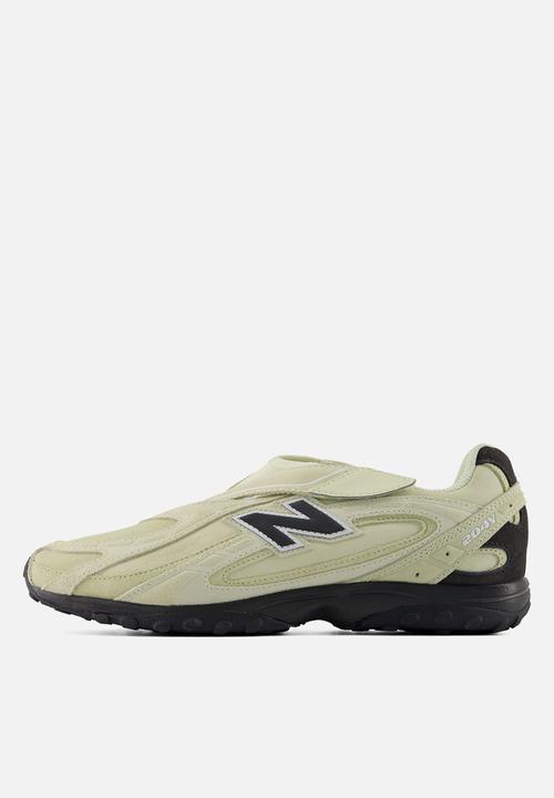 New Balance  - 204V - light brown