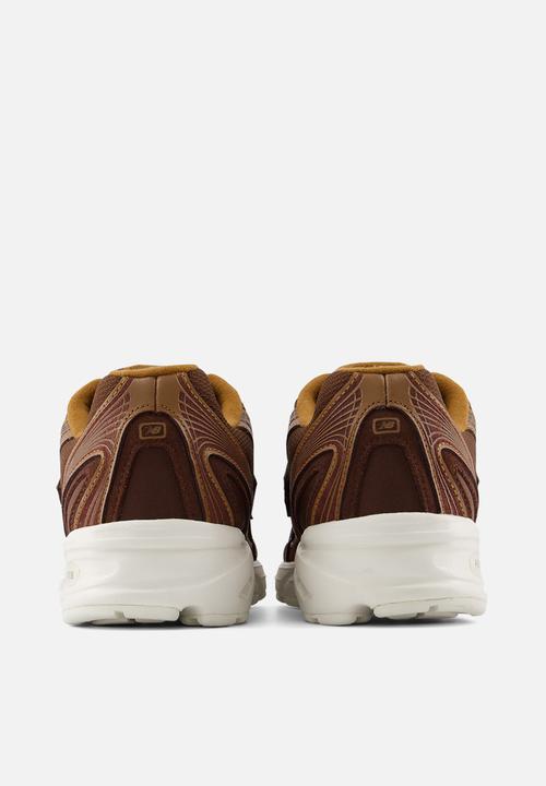 New Balance  - 740 - brown