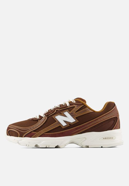New Balance  - 740 - brown