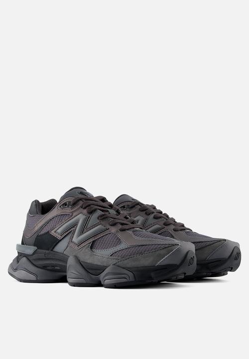 New Balance  - 9060