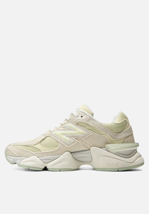 New Balance  - 9060