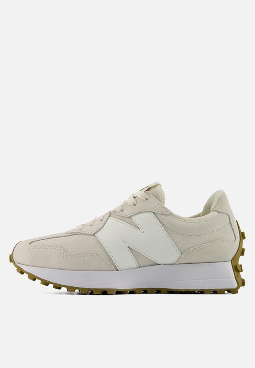 New Balance  - 327