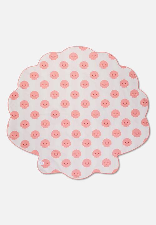 Swim Essentials - Shaped Beach Towel - Shelltastic