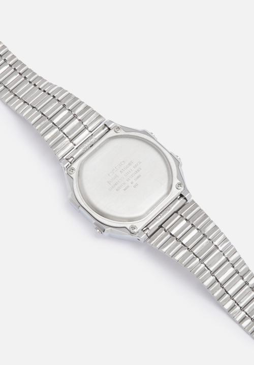Casio - Digital wrist watch