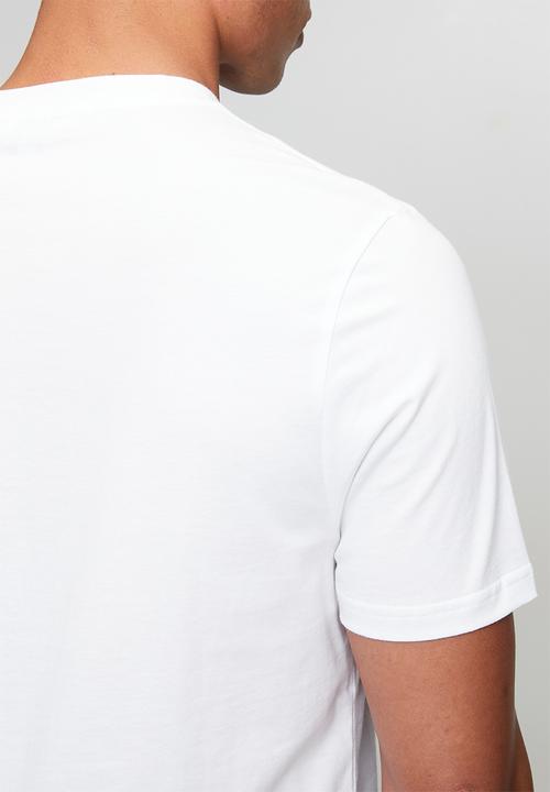 Ben Sherman - Geo Target -White