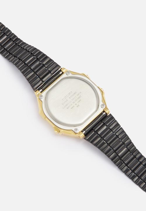 Casio - Digital wrist watch