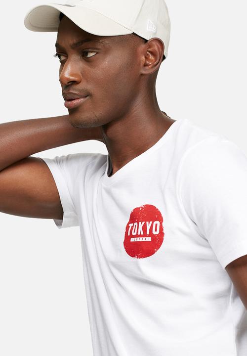 basicthread - Graphic scoop tee