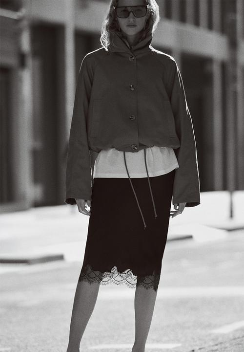 H&M - Lace-trimmed slip skirt - black