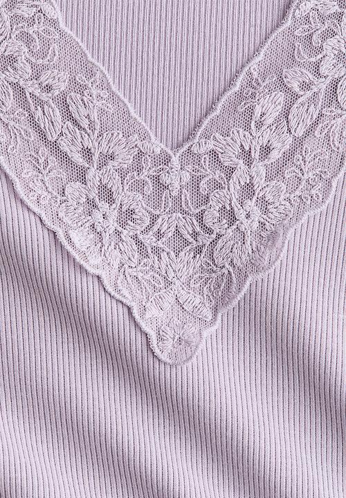 H&M - Ribbed v-neck top - lilac