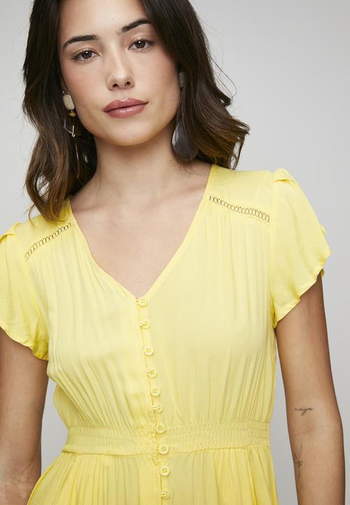 Stella Morgan - Cap Sleeve With Flutter V-Neck Button Through Maxi Plain Colour Maxi Dress With Ladder Lace Trim - Yellow