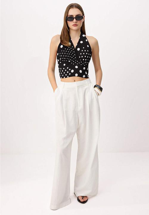 Trendyol - Polka Dot Cropped Halter Neck Blouse - Black