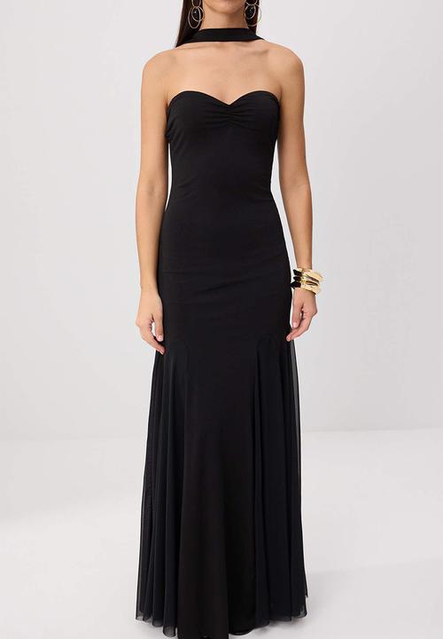 Trendyol - Heart Neck Scarf Detail Tulle Maxi Evening Dress - Black