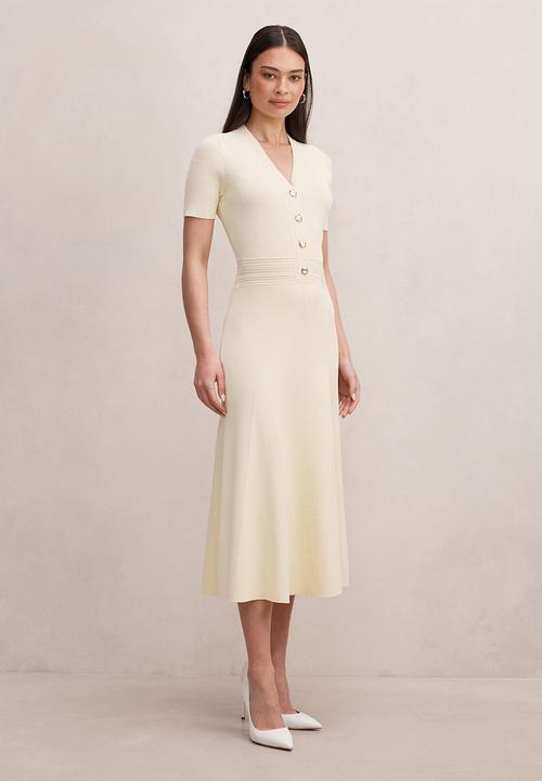Forever New - Niki v-neck stitch knit dress in lemon yellow