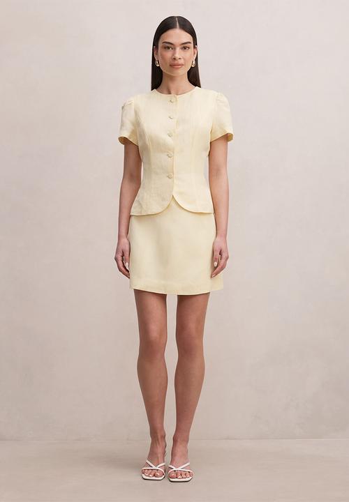 Forever New - Cartia button down top in butter yellow set