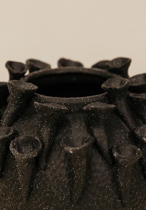 Noha - Kira Vase - Charcoal