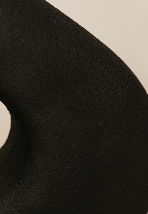 Noha - Meru Vase - Black