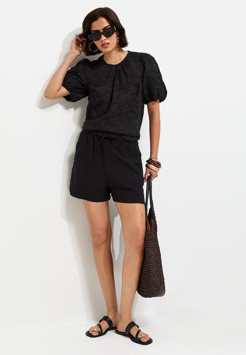 New Look - Tina emb puff sleeve T-shirt - black