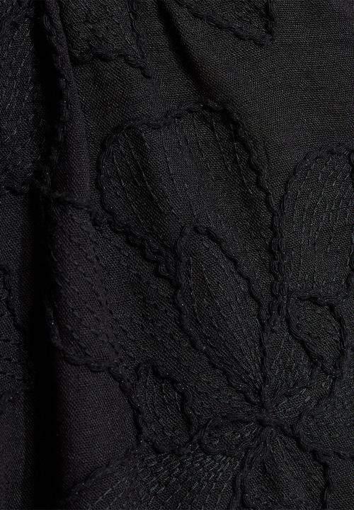 New Look - Tina emb puff sleeve T-shirt - black