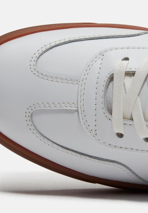 Timberland - Lisbon essential low lace up sneaker - white