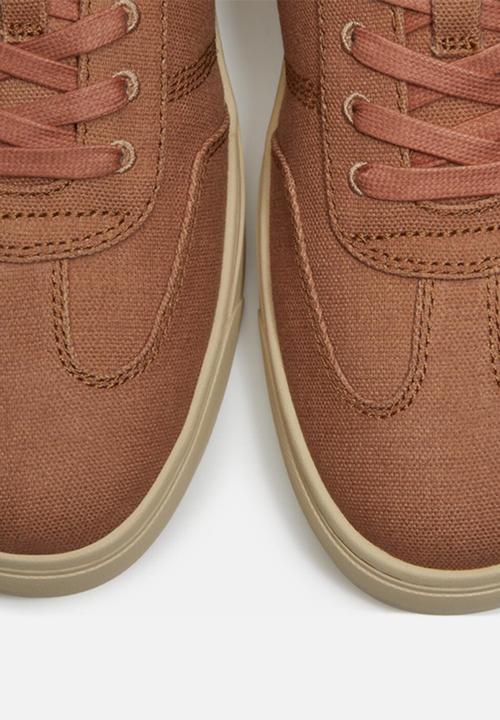Timberland - Lisbon street low lace up sneaker - medium brown 