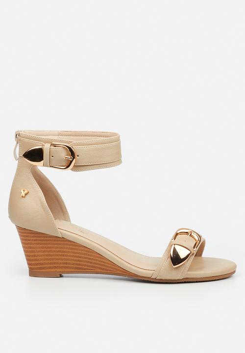 Butterfly Feet - Shani 16 wedge heel - beige