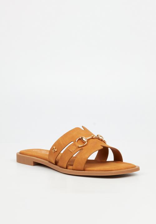 Butterfly Feet - Bianca 1 slide - chocolate