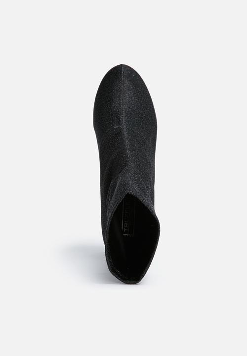 Truffle - Triny - Black