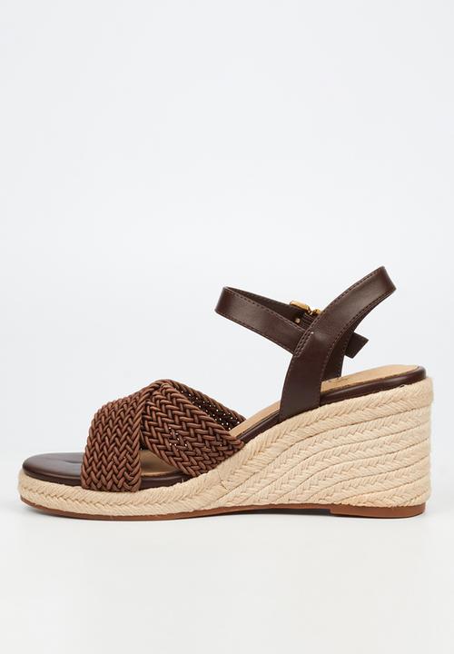 Butterfly Feet - Escada 2 espadrille wedge heel - chocolate