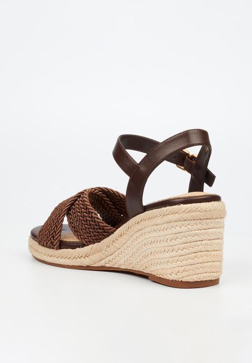Butterfly Feet - Escada 2 espadrille wedge heel - chocolate