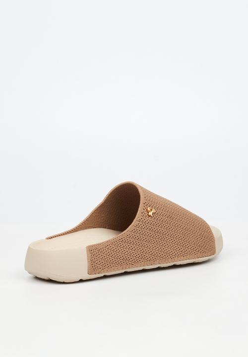 Butterfly Feet - Falken 1 slide - taupe