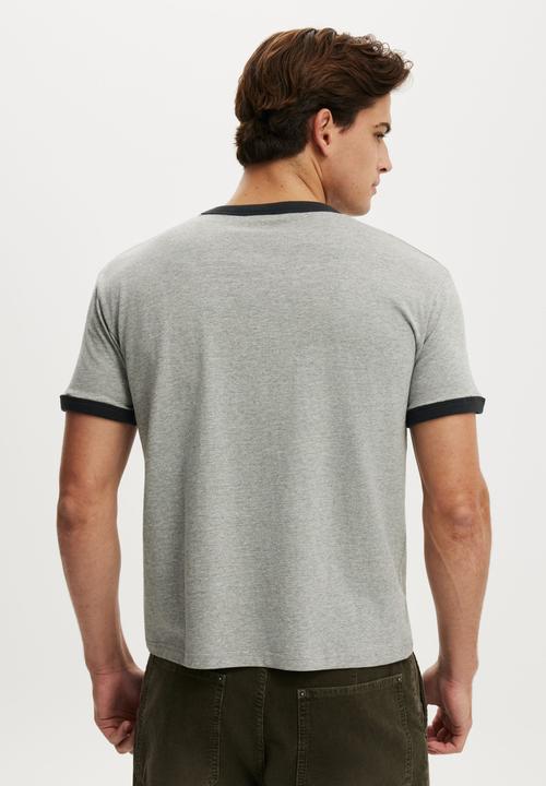 Cotton On - Fitted Graphic T-Shirt-Grey Marle / Akita City