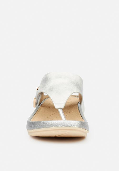 Butterfly Feet - Wander 1 t-bar sandal - silver