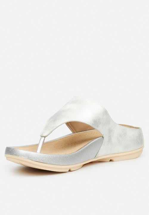 Butterfly Feet - Wander 1 t-bar sandal - silver