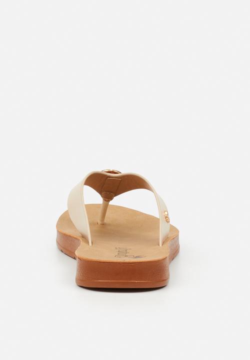 Butterfly Feet - Zina 25 thong sandal - beige