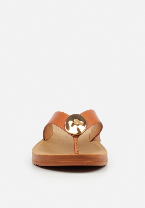 Butterfly Feet - Zina 25 thong sandal - tan