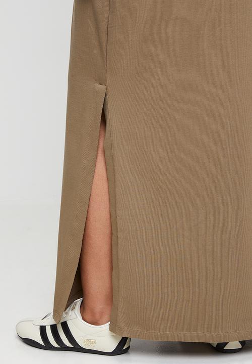 adidas Originals - Plus ess dress w s26 - khaki six/tonal