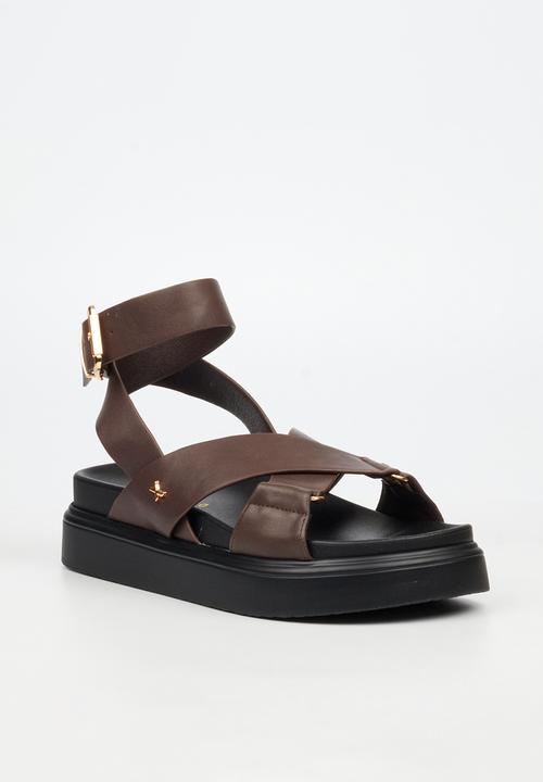 Rock & Co - Absolut 9 cross-over chunky sandal - chocolate