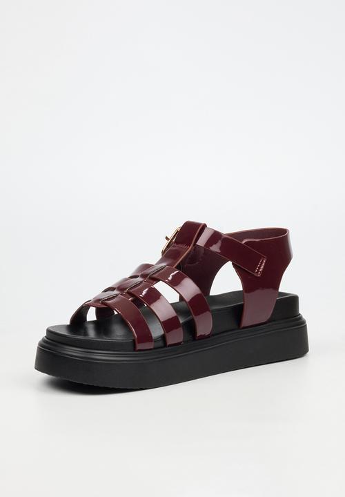 Rock & Co - Absolut 11 triple strap t-bar chunky sandal - burgundy