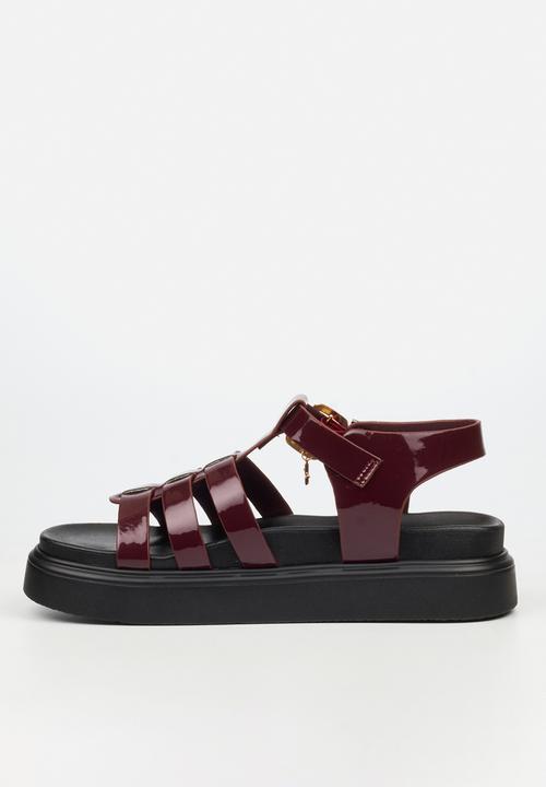 Rock & Co - Absolut 11 triple strap t-bar chunky sandal - burgundy