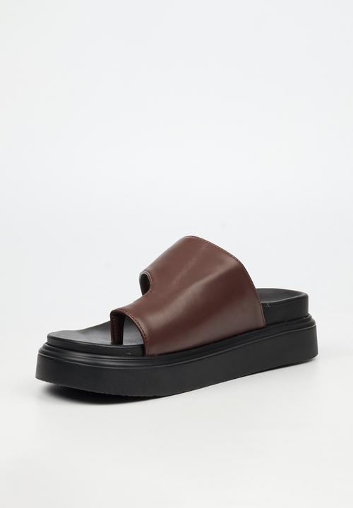 Rock & Co - Absolut 14 toe loop chunky sandal - chocolate