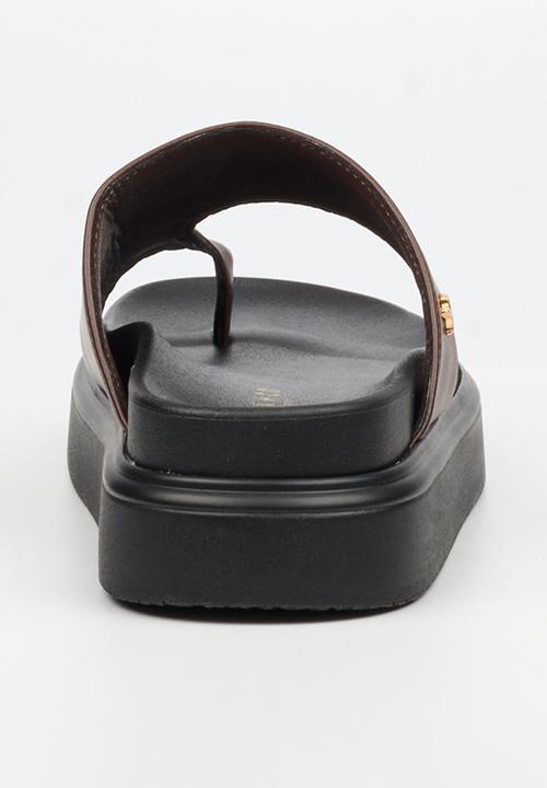 Rock & Co - Absolut 14 toe loop chunky sandal - chocolate