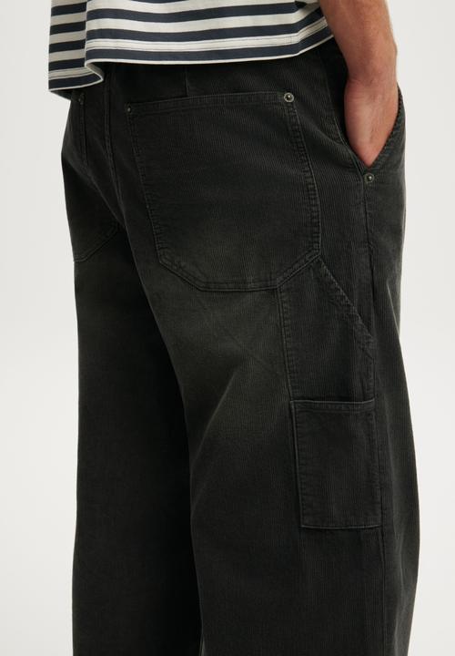 Cotton On - Super Baggy Worker Pant - Dark Charcoal Cord