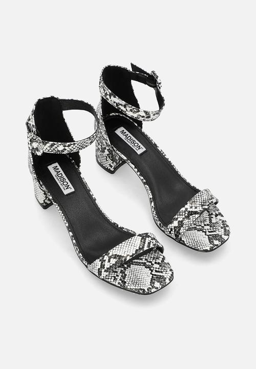 Madison® - Amira 4 open toe ankle strap - black white
