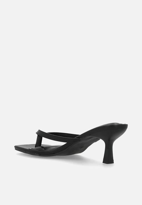 Madison® - Dial open toe mule - black