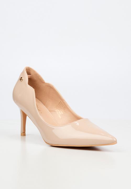 Miss Black - Nola 5 classic scallop heel - neutral